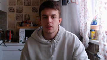 Christian_Baker  26-10-2021 video show hot